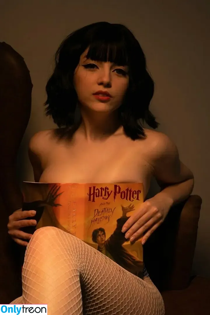 Olyashaa nude photo #0119 (deepfake / olyashaasaxon)