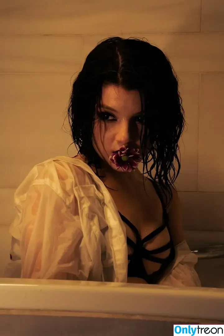 Olyashaa nude photo #0216 (deepfake / olyashaasaxon)