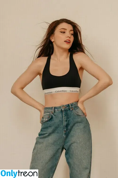 Olyashaa nude photo #0358 (deepfake / olyashaasaxon)