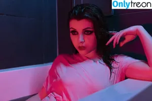 Olyashaa / deepfake / olyashaasaxon nude photo #1013