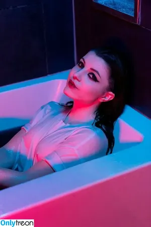 Olyashaa / deepfake / olyashaasaxon nude photo #1026