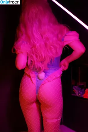 Olyashaa / deepfake / olyashaasaxon nude photo #1125