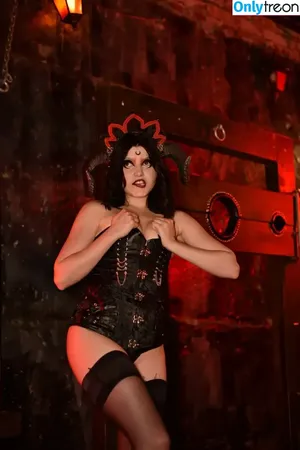 Olyashaa / deepfake / olyashaasaxon nude photo #1227