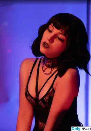 Olyashaa / deepfake / olyashaasaxon nude photo #1259