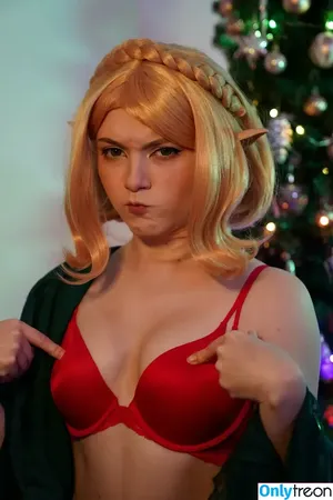 Olyashaa / deepfake / olyashaasaxon nude photo #1301