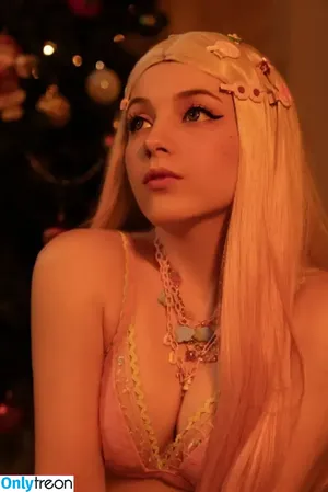 Olyashaa / deepfake / olyashaasaxon nude photo #1384