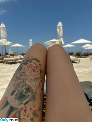 Olyashaa / deepfake / olyashaasaxon nude photo #1477