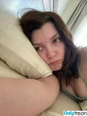 Olyashaa / deepfake / olyashaasaxon nude photo #1499