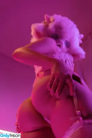 Olyashaa / deepfake / olyashaasaxon nude photo #1533