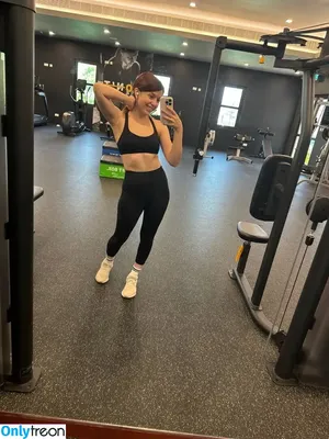 Olyashaa / deepfake / olyashaasaxon nude photo #1560