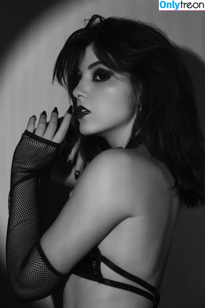 Olyashaa nude photo #1466 (deepfake / olyashaasaxon)