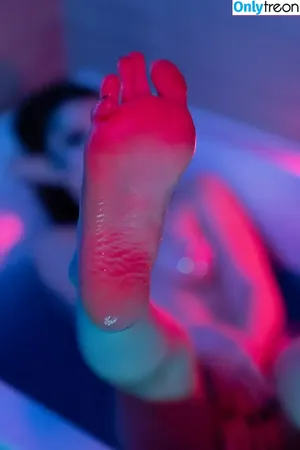 Olyashaa / deepfake / olyashaasaxon nude photo #2034