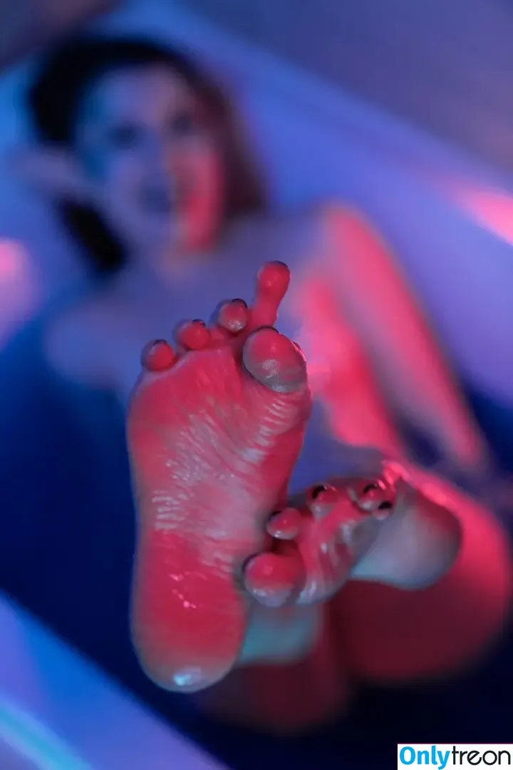 Olyashaa nude photo #2036 (deepfake / olyashaasaxon)