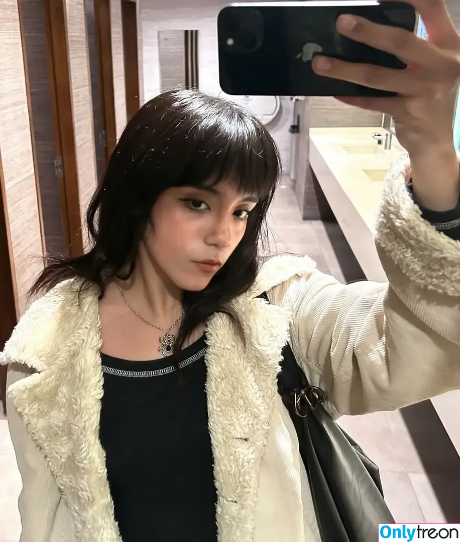 Om4ly nude photo #0190 (Om4ly)