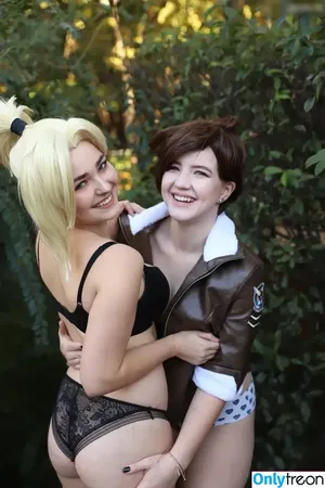 OMGCosplay / Mags.IRL / magsgonewild nude photo #0133