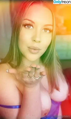 omgitsbri / omgitsbri_ nude photo #0045