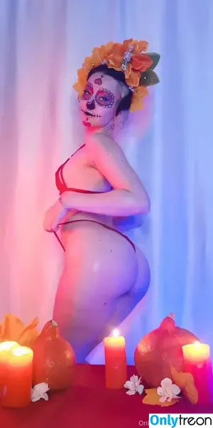 Oniksiya Sofinikum / AdamaeOniksiya / nuviponyali / oniksiya_sofinikum / sofinikum nude photo #0424