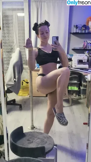 Oniksiya Sofinikum / AdamaeOniksiya / nuviponyali / oniksiya_sofinikum / sofinikum nude photo #1060