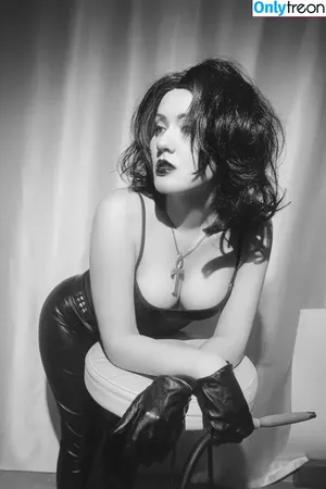Oniksiya Sofinikum / AdamaeOniksiya / nuviponyali / oniksiya_sofinikum / sofinikum nude photo #1333