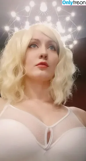 Oniksiya Sofinikum / AdamaeOniksiya / nuviponyali / oniksiya_sofinikum / sofinikum nude photo #1551