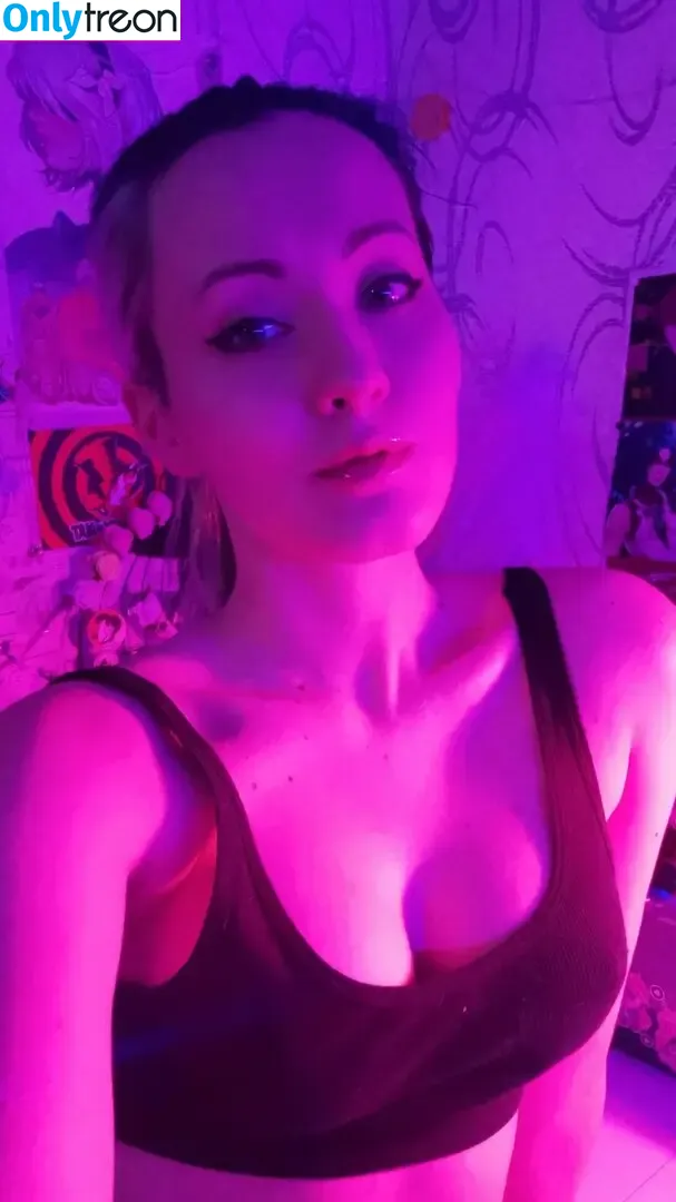Oniksiya Sofinikum nude photo #1076 (AdamaeOniksiya / nuviponyali / oniksiya_sofinikum / sofinikum)