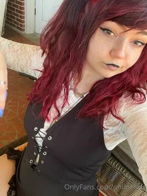 onlineevie / onlyevie_ / plushiesuccubus nude photo #0093
