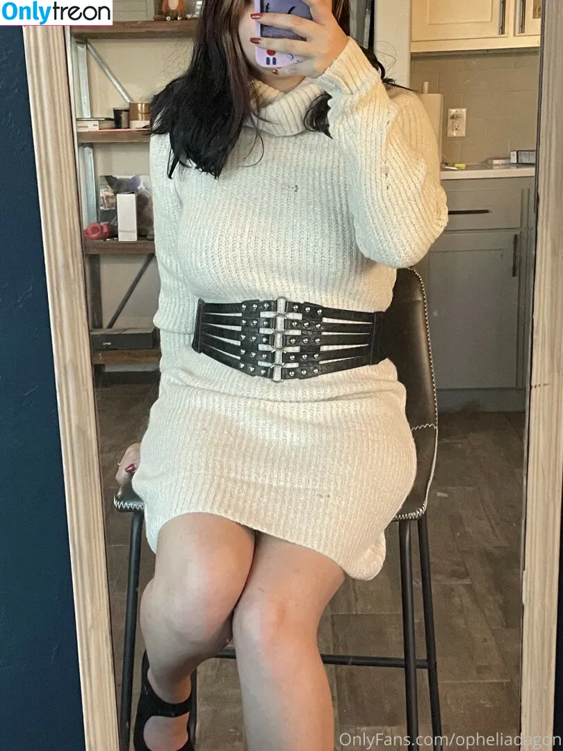 onlineevie nude photo #0001 (onlyevie_ / plushiesuccubus)