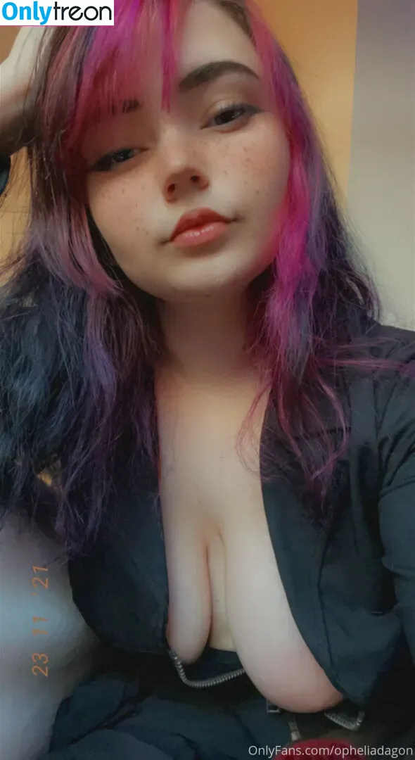 onlineevie nude photo #0030 (onlyevie_ / plushiesuccubus)