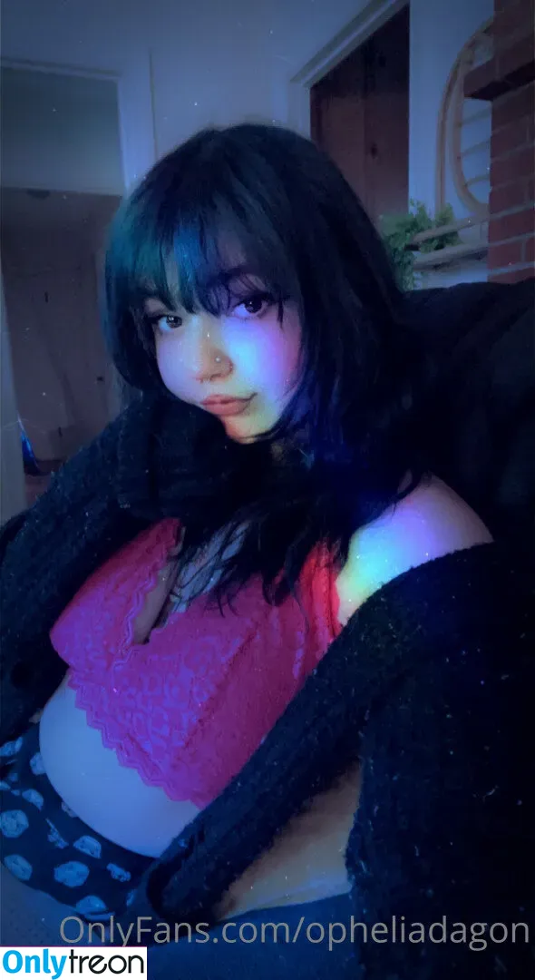 onlineevie nude photo #0144 (onlyevie_ / plushiesuccubus)
