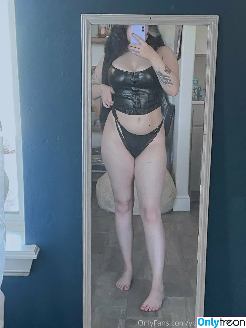 onlineevie nude photo #0157 (onlyevie_ / plushiesuccubus)