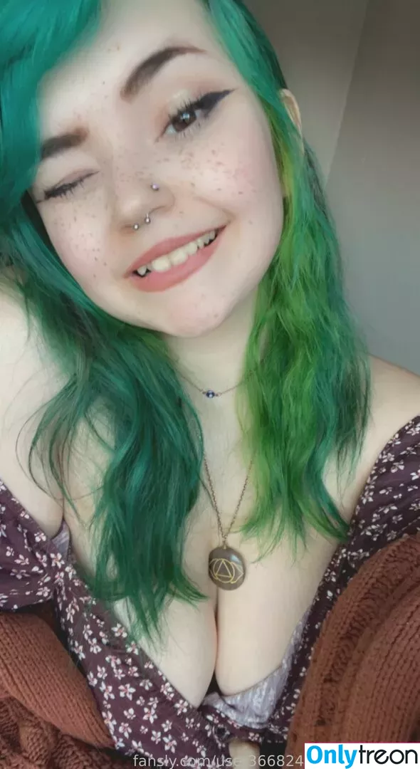 onlineevie nude photo #0268 (onlyevie_ / plushiesuccubus)