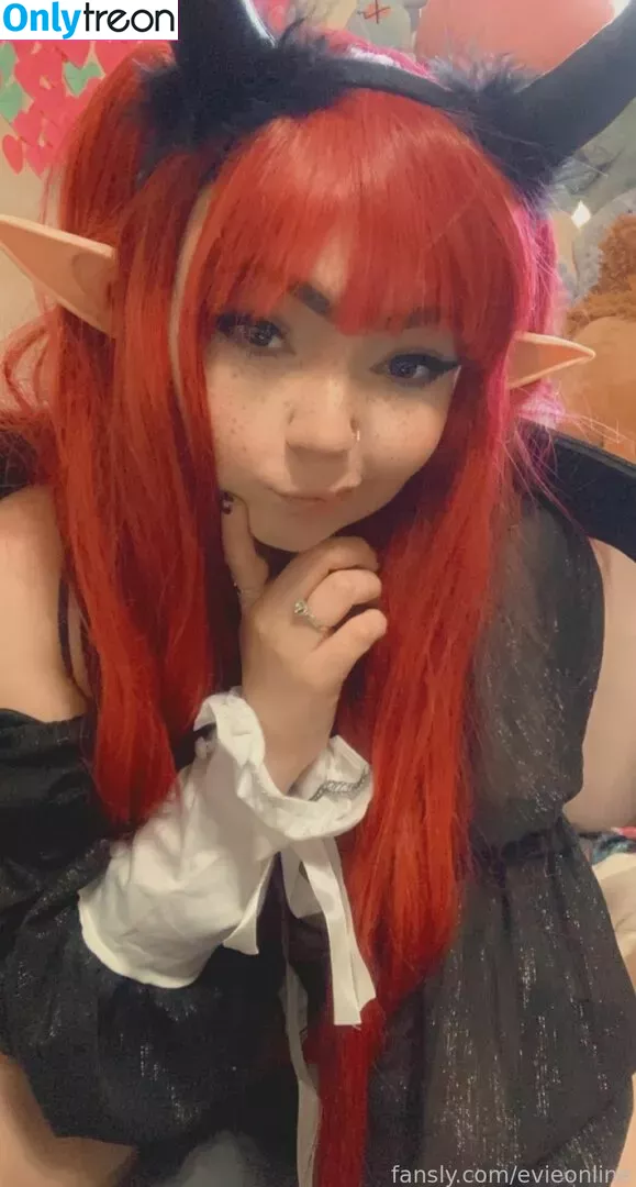 onlineevie nude photo #0323 (onlyevie_ / plushiesuccubus)