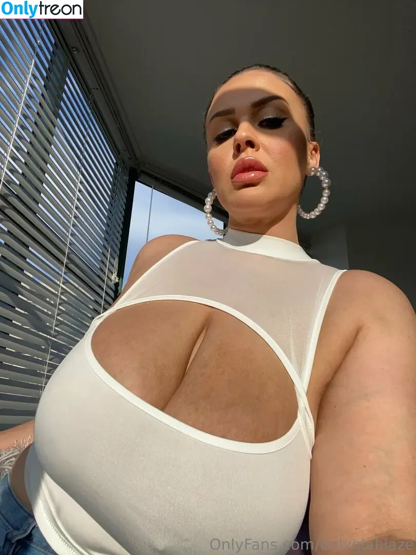 onlygiablaze nude photo #0108 (onlygiablaze)