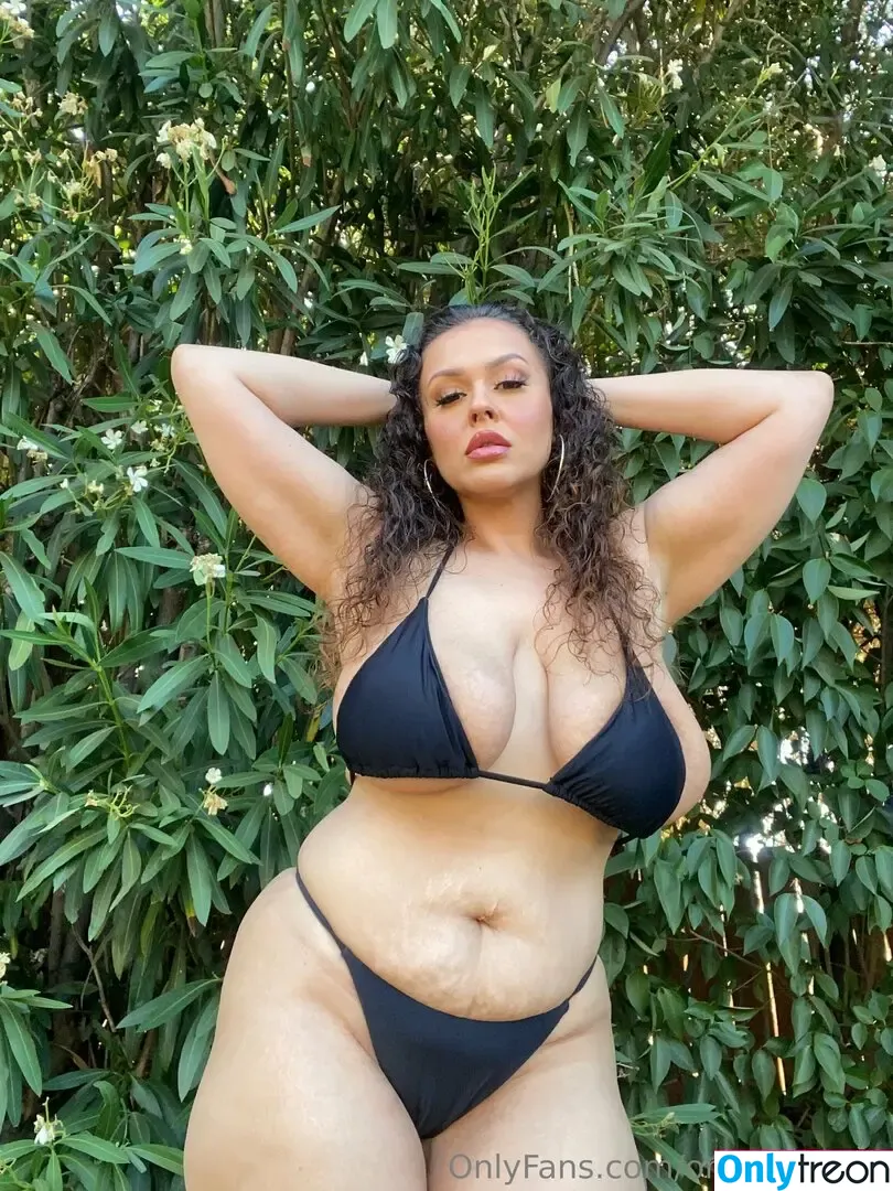 onlygiablaze nude photo #0109 (onlygiablaze)