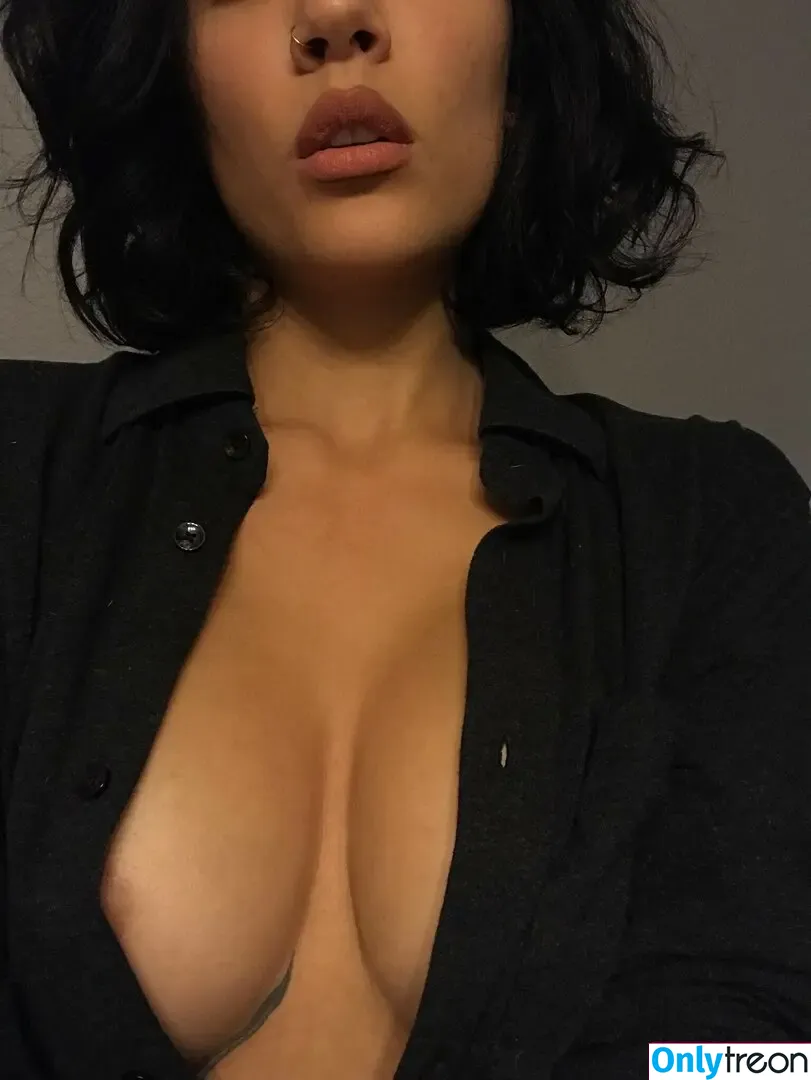 OnlyHere4FunXXX nude photo #0001 (OnlyHere4FunXXX)