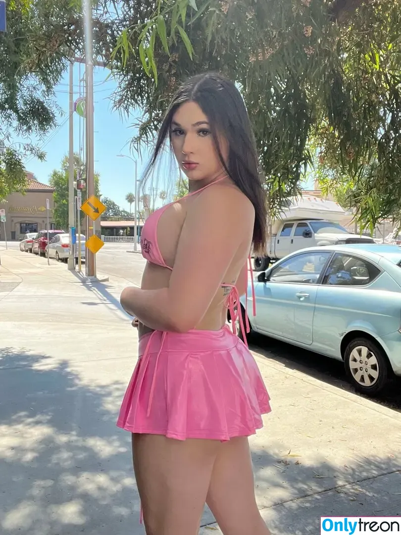 onlymaiaclayre nude photo #0030 (onlymaiaclayre)