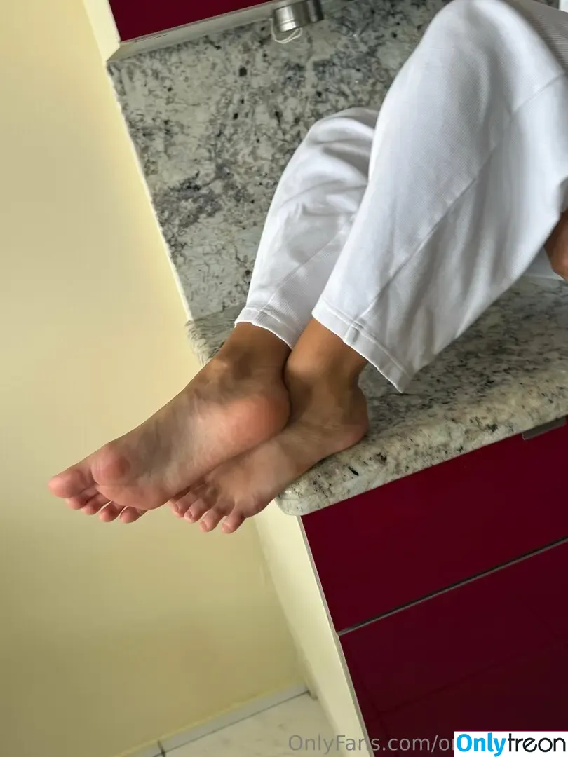 onlymyfeetx nude photo #0029 (onlymyfeetx)