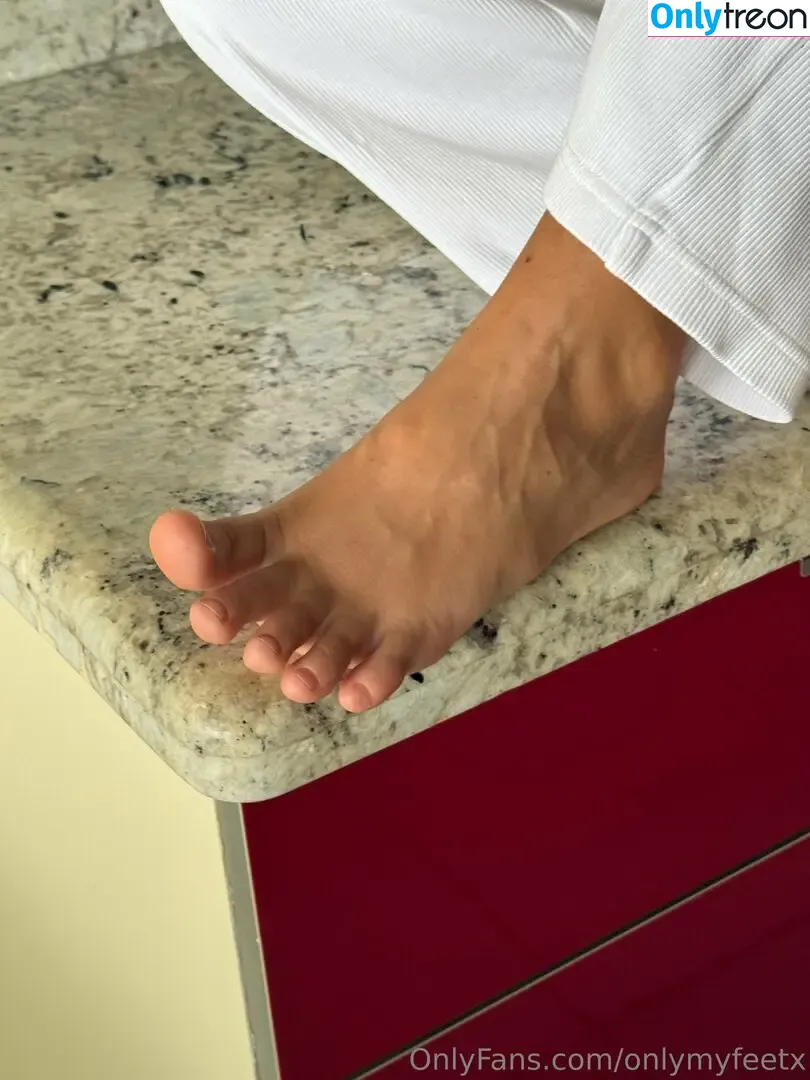onlymyfeetx nude photo #0032 (onlymyfeetx)
