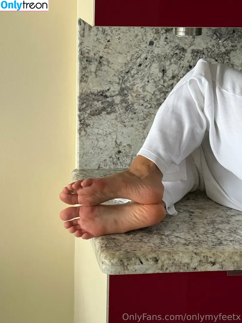 onlymyfeetx nude photo #0040 (onlymyfeetx)