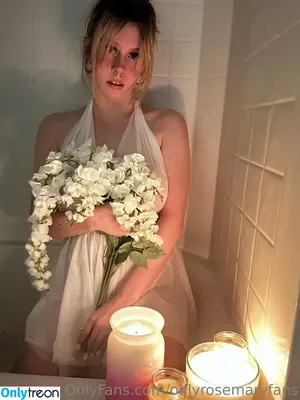 Onlyrosiexxx / Rosemary / Rosie / _u / onlyrosemaryfans nude photo #0018