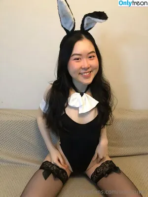 Onlytzuwu / onlytzu614 / roundmochitzuu nude photo #0003