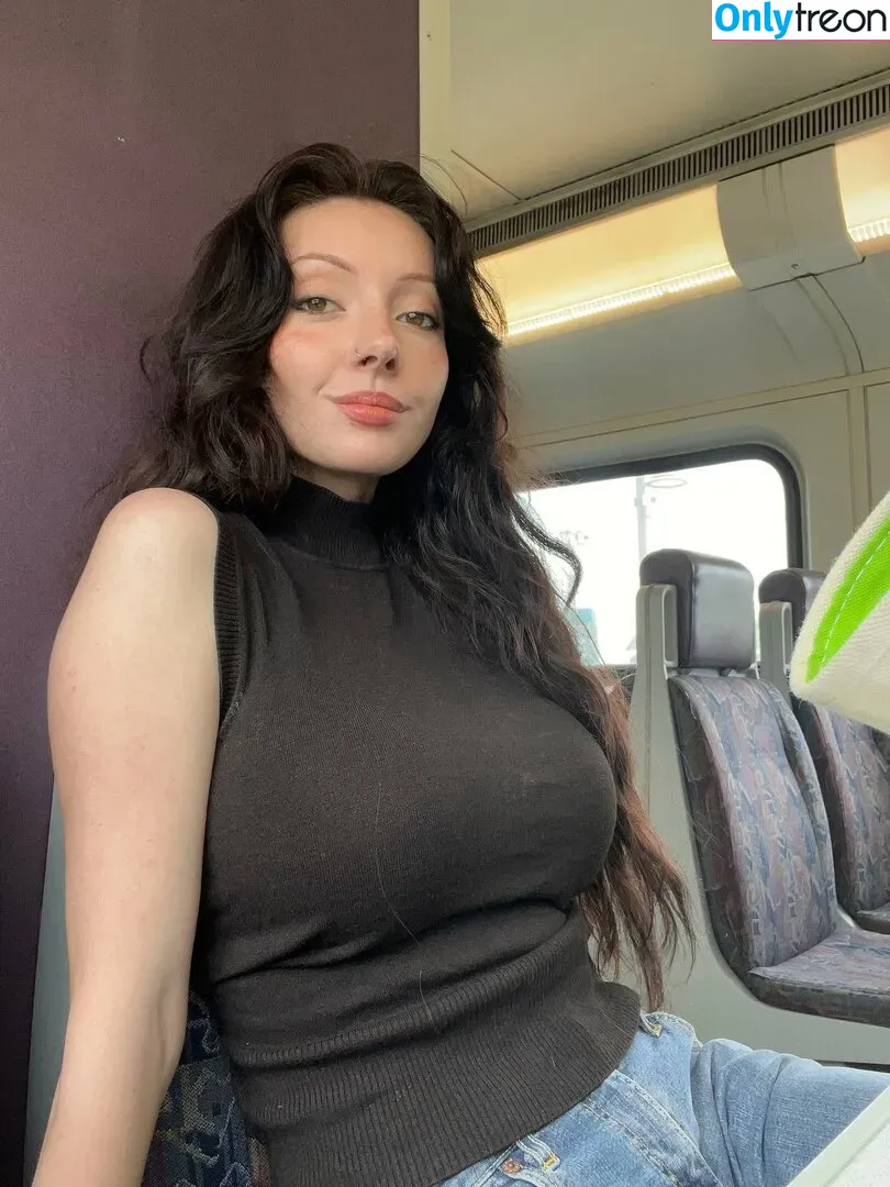 onlyzaboomafoo nude photo #0062 (katherine.rguezz / katie [] / lycragun)