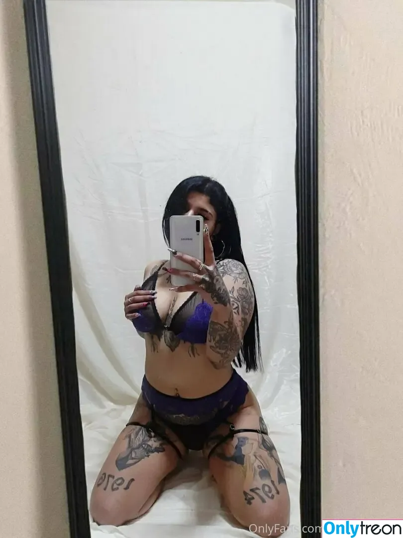 onnamargalef nude photo #0035 (nicki_so_foreign)