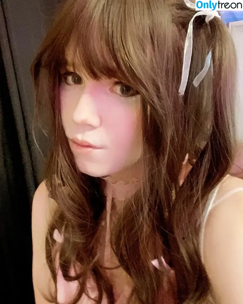 Onyushka nude photo #0008 (theonyushka)