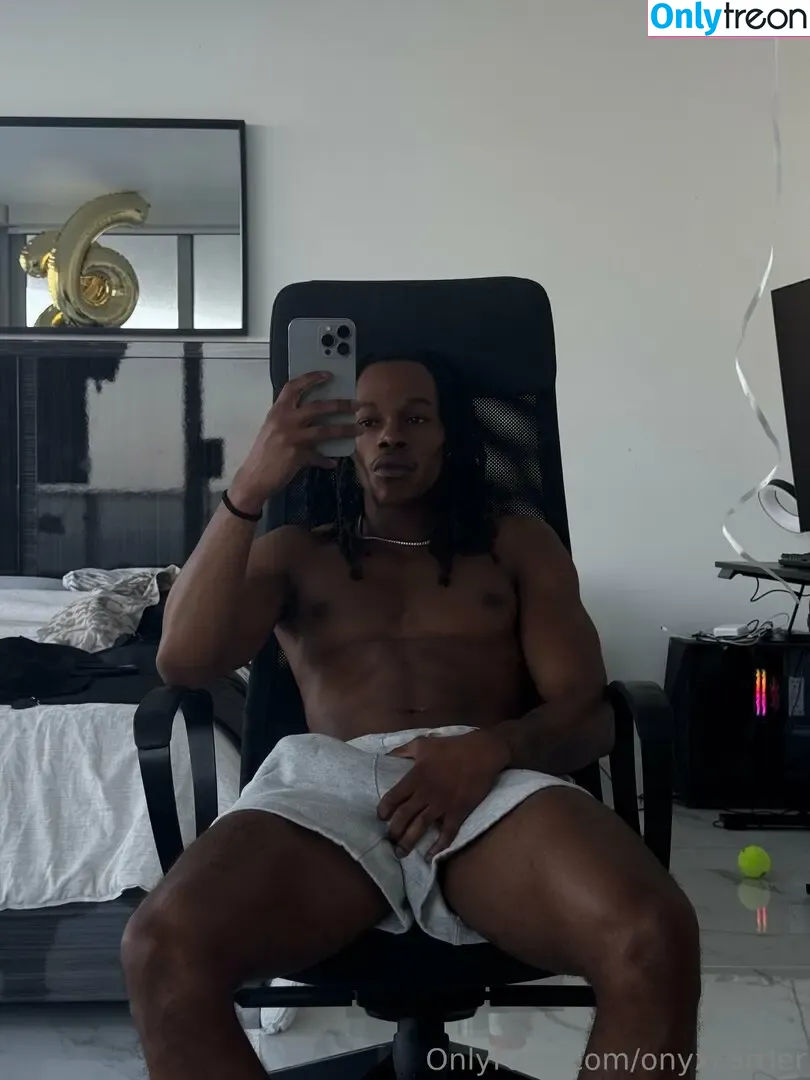 onyxcartier nude photo #0069 (onyx_cartier)