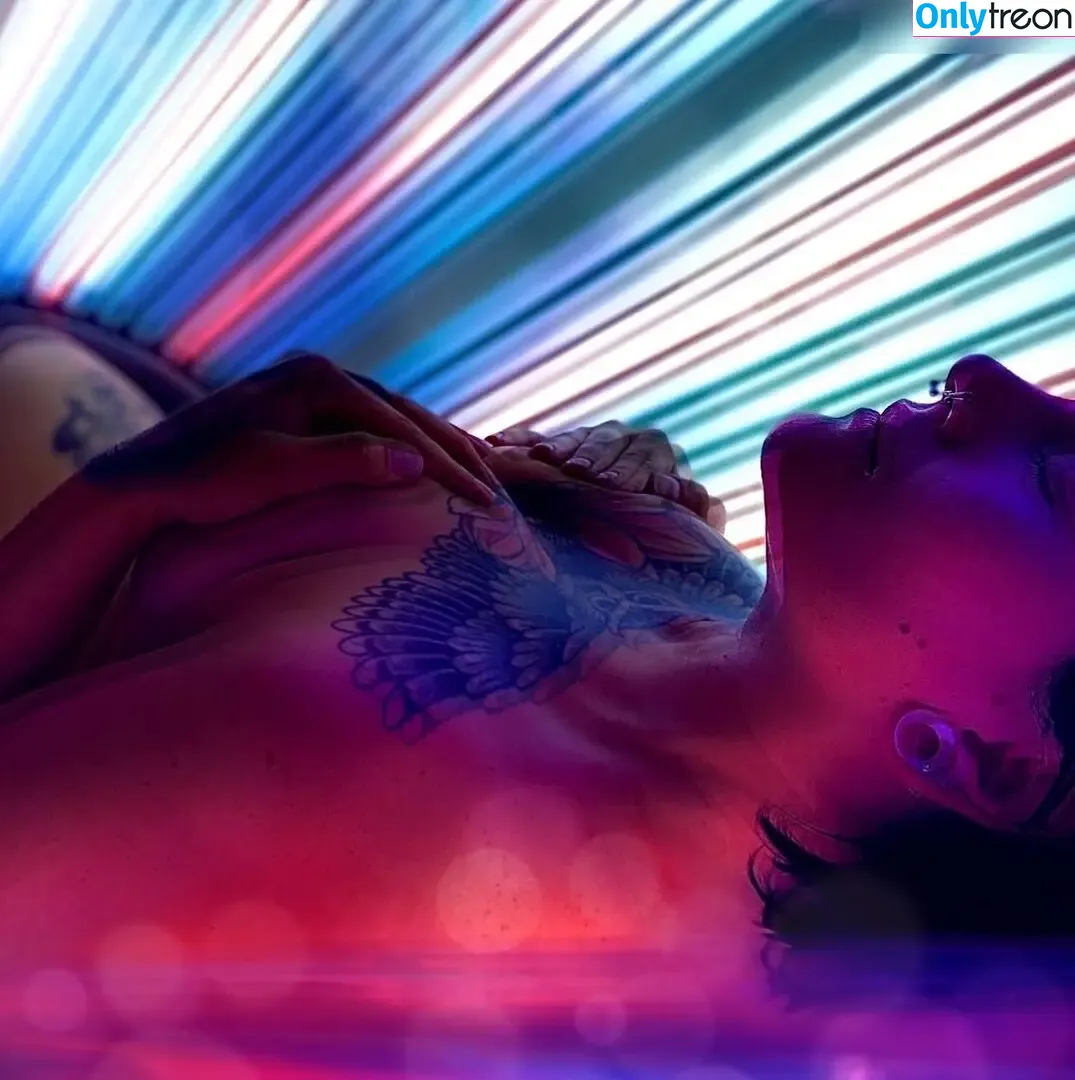 ooadrenalinchenoo nude photo #0003 (ooadrenalinchenoo)