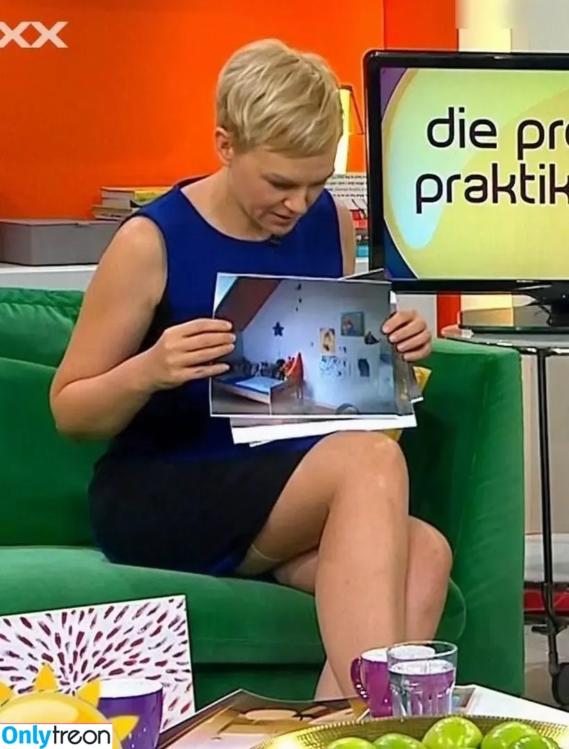 OOPS!!! Deutsch nude photo #0025 (OOPS!!! Deutsch)
