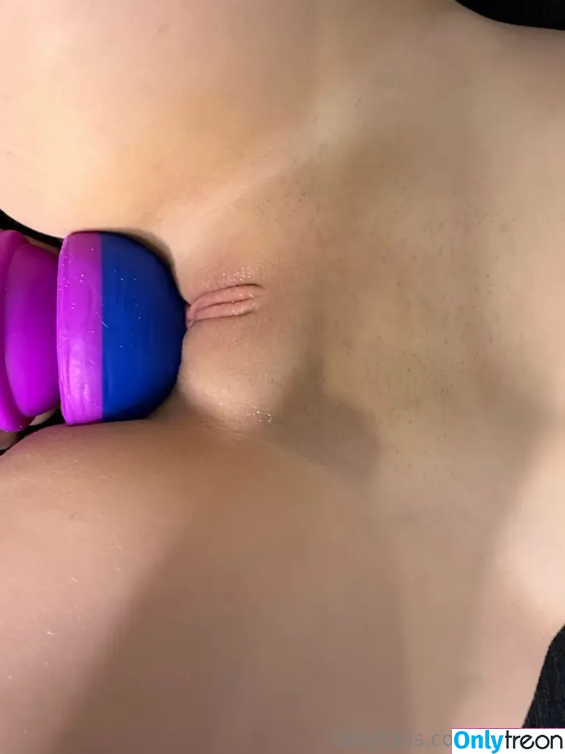 Oopsssy nude photo #0011 (oopsydaisssy)