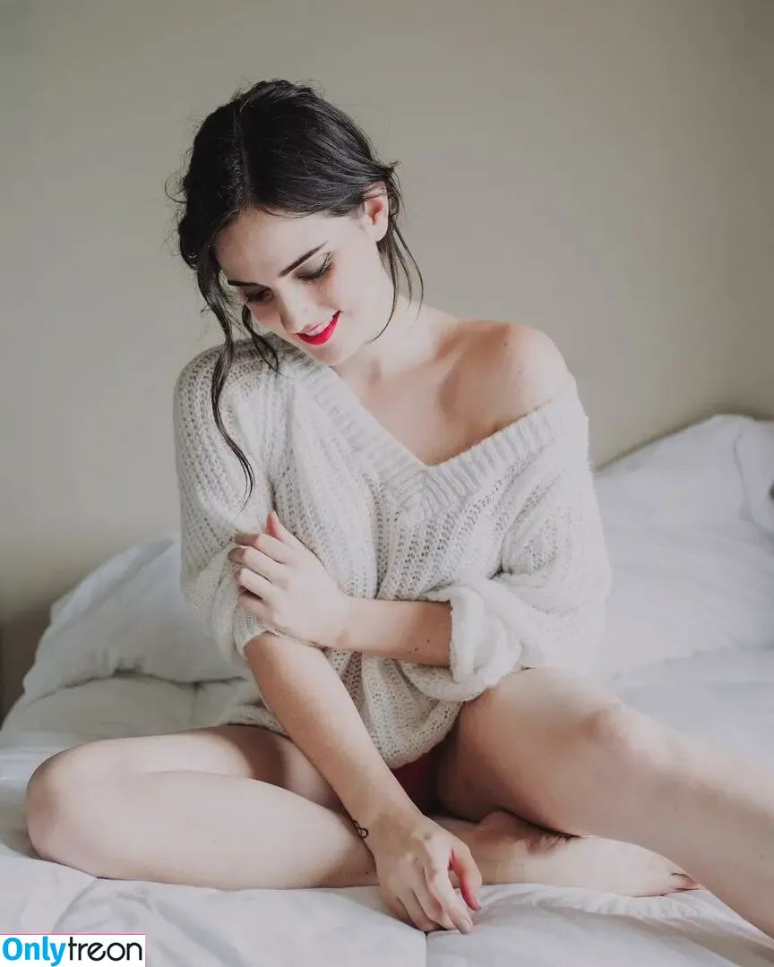 Ophelie Rullier nude photo #0576 (ophelier / ophelierullier)