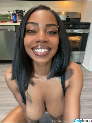 OshunQueen / crownmejuicy5 nude photo #0033